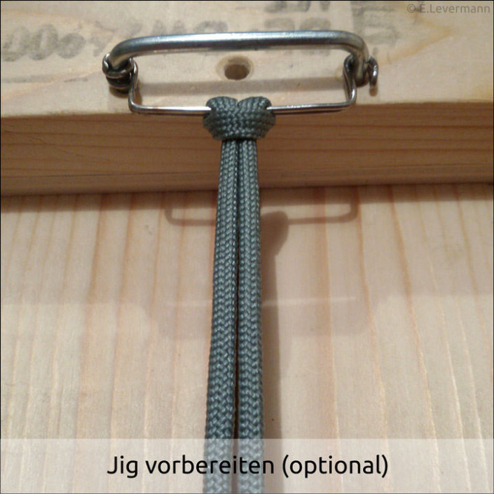 4 Strand Round Braid w/ Gaucho Knot | Swiss Paracord GmbH